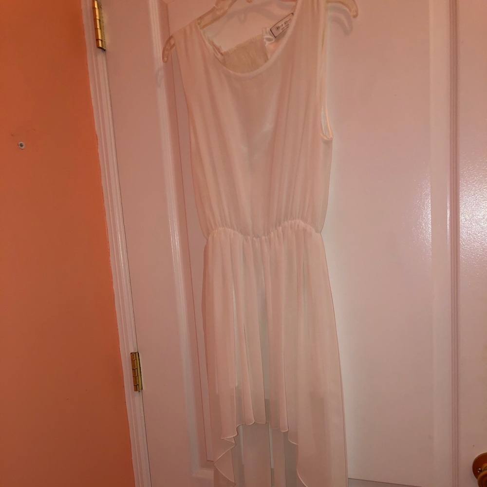 White Elegant Dress - Picture 4 of 5
